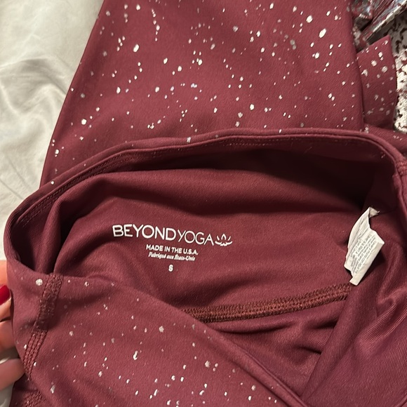 Beyond Yoga Legging - Picture 6 of 7